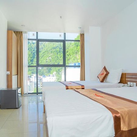 Hong Quang Hotel Cat Ba Island Exterior foto