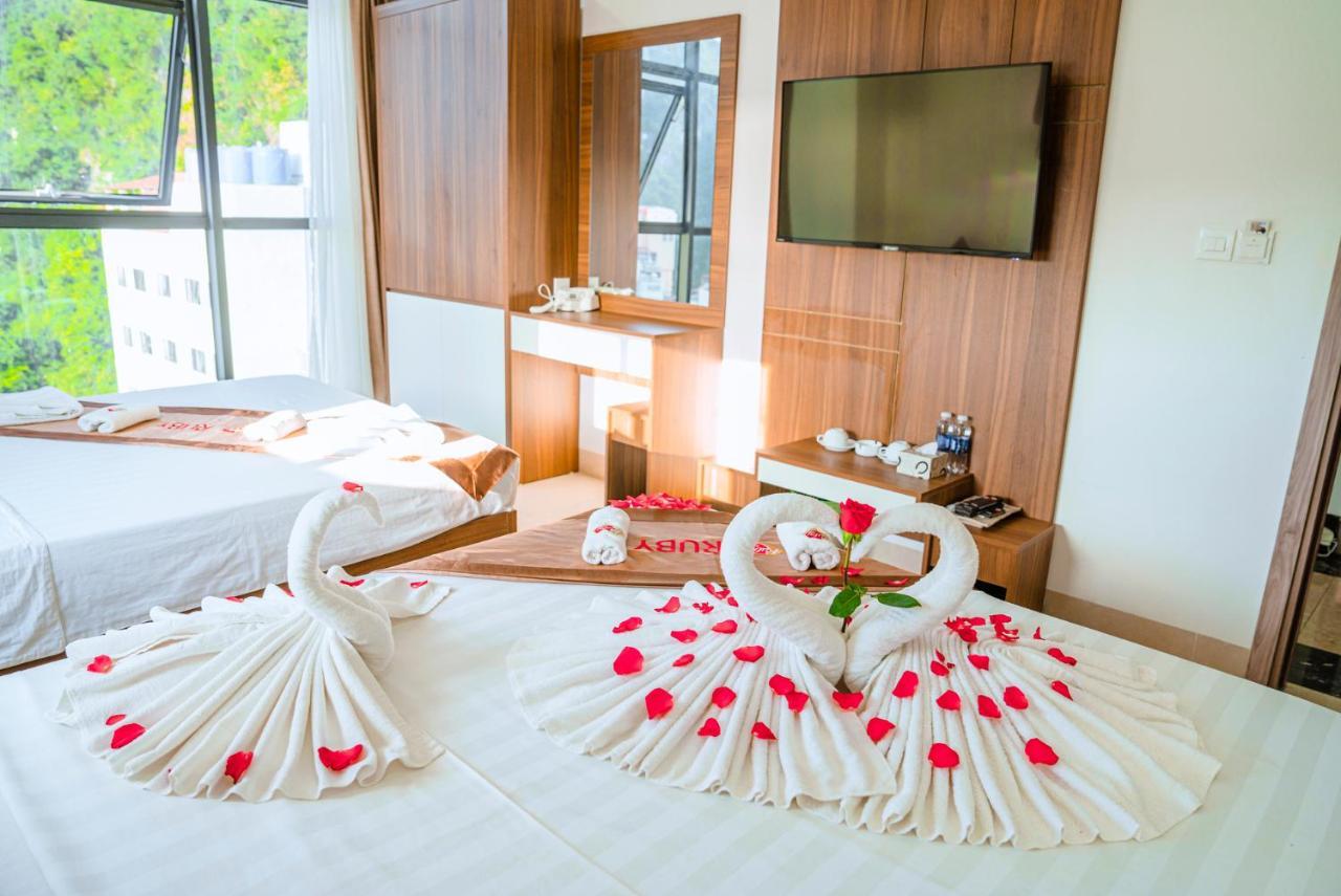 Hong Quang Hotel Cat Ba Island Exterior foto