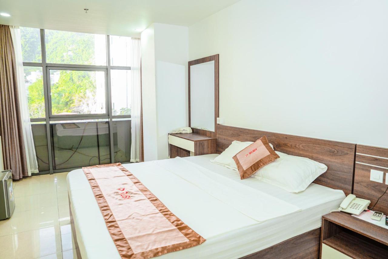 Hong Quang Hotel Cat Ba Island Exterior foto